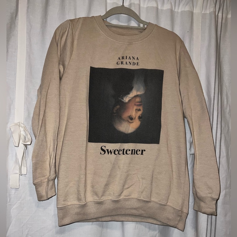 Ariana Grande Sweetener Crewneck, medium